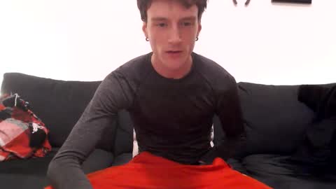 Snapshot of mindly chatting on 10.05.25 Mindly online show from 10.05.25