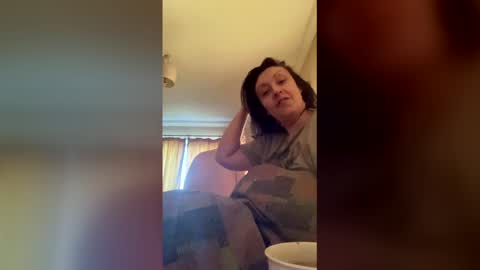 please subscribe to my fansly  please no video or photos must be recorded or re sold online show from 04.11.26