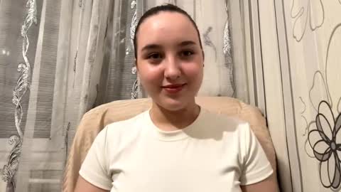 Snapshot of minervareddoch chatting on 10.17.25 Daisy online show from 10.17.25