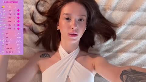 Snapshot of minicleo chatting on 03.29.26 Cleo online show from 03.29.26