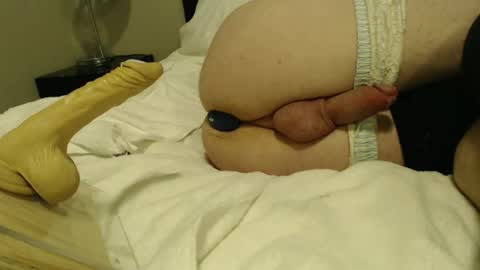 Snapshot of minime1920 chatting on 02.14.26 minime1920 online show from 02.14.26