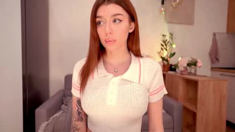 Snapshot of minirini chatting on 01.06.26 Rina online show from 01.06.26