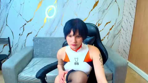 Minji online show from 07.31.26