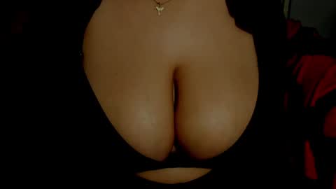 Snapshot of minka0 chatting on 12.23.24 minka0 online show from 12.23.24