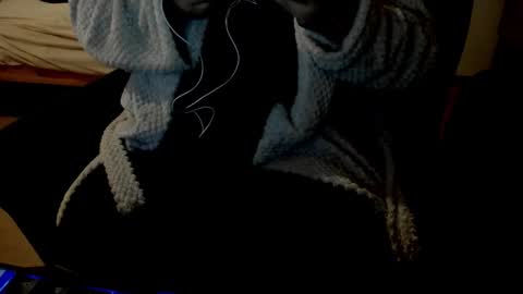 Snapshot of minka0 chatting on 11.19.25 minka0 online show from 11.19.25