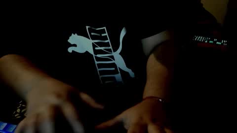 Snapshot of minka0 chatting on 11.28.25 minka0 online show from 11.28.25