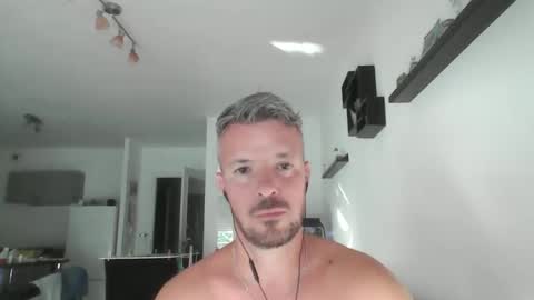 Snapshot of minka28 chatting on 06.06.26 minka28 online show from 06.06.26