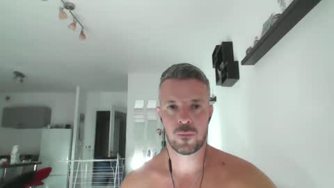 Snapshot of minka28 chatting on 06.14.26 minka28 online show from 06.14.26