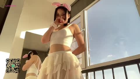 Snapshot of minnie_joy_ chatting on 04.05.26 Joy online show from 04.05.26