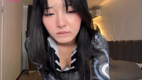 Snapshot of minnie_joy_ chatting on 06.25.26 Joy online show from 06.25.26