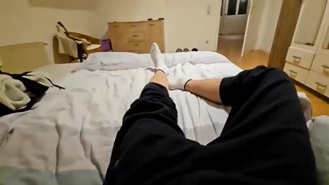 Jesse J. online show from 12.18.25