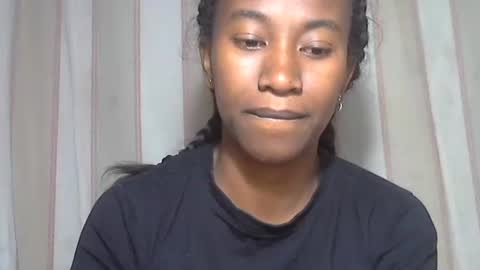 minouch211907 online show from 11.10.25