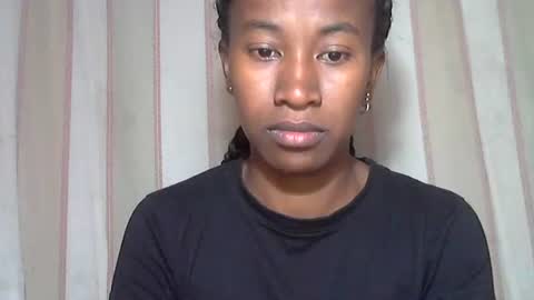 minouch211907 online show from 11.13.25