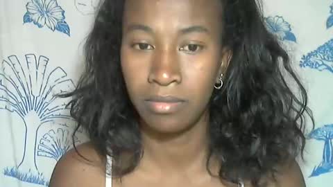 minouch211907 online show from 12.22.25