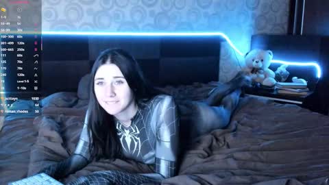 Snapshot of mionill chatting on 12.14.25 Hi Im Naomi online show from 12.14.25