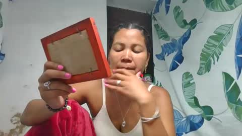 Snapshot of miora620846 chatting on 05.11.26 miora620846 online show from 05.11.26