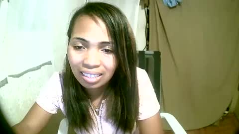 Snapshot of miorah chatting on 02.15.25 miorah online show from 02.15.25