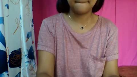 Snapshot of miorah chatting on 11.17.25 miorah online show from 11.17.25