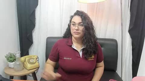 Snapshot of mira_cherry chatting on 10.24.25 mira_cherry online show from 10.24.25