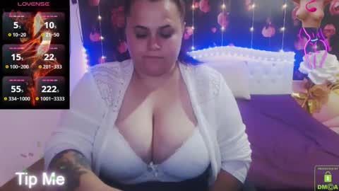 mira_cle_ online show from 10.09.25