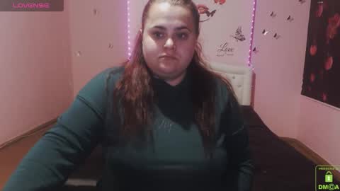 mira_cle_ online show from 04.23.26