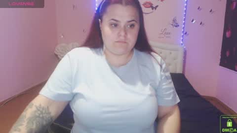 Snapshot of mira_cle_ chatting on 06.16.26 mira_cle_ online show from 06.16.26