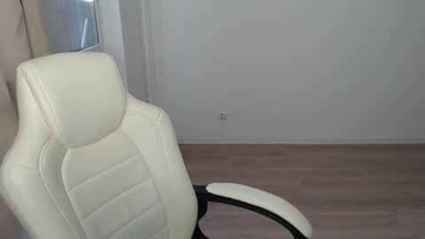 mira_g online show from 02.11.25