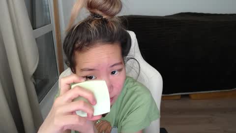 mira_g online show from 11.30.25