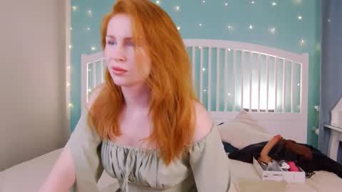 Snapshot of mira_glace chatting on 03.05.25 Mira3 online show from 03.05.25