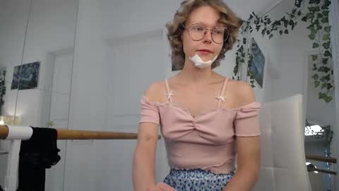 mira_marni online show from 09.12.25