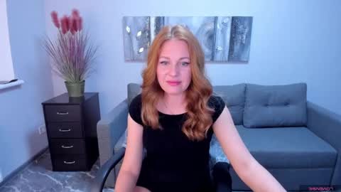 Snapshot of mira_whites chatting on 02.06.25 Mira online show from 02.06.25