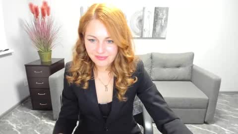Snapshot of mira_whites chatting on 02.19.25 Mira online show from 02.19.25