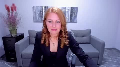 Snapshot of mira_whites chatting on 02.20.25 Mira online show from 02.20.25
