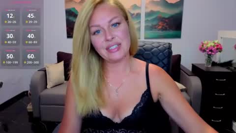 Snapshot of mira_whitme chatting on 06.15.26 Mira online show from 06.15.26