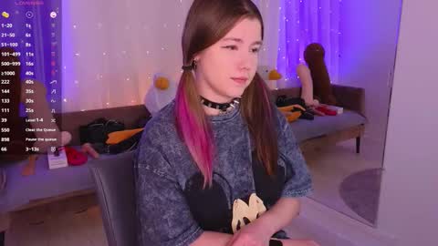 Snapshot of mirafalls chatting on 03.21.26 Mira online show from 03.21.26