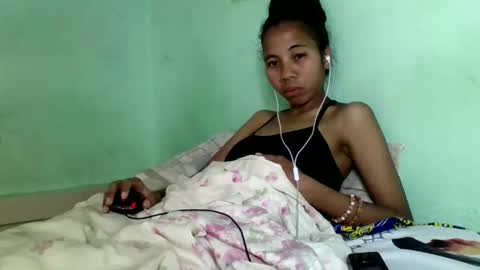 Snapshot of mirah881 chatting on 09.28.25 mirah881 online show from 09.28.25