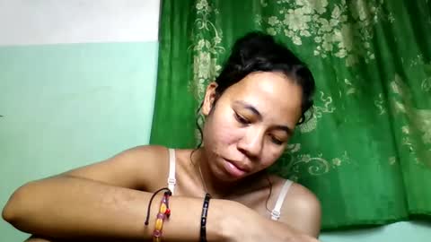 Snapshot of mirah881 chatting on 05.28.26 mirah881 online show from 05.28.26