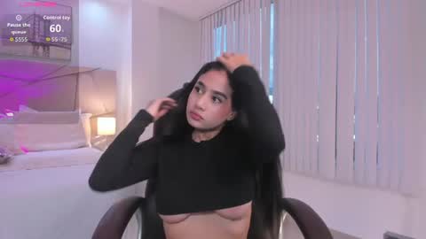 Snapshot of miranda_crawfor chatting on 07.16.26 miranda_crawfor online show from 07.16.26