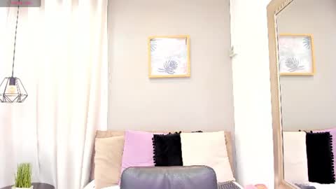 Snapshot of miranda_doll_ chatting on 06.11.26 online show from 06.11.26