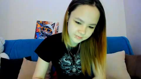 Snapshot of miranda_holms chatting on 06.19.26 miranda_holms online show from 06.19.26