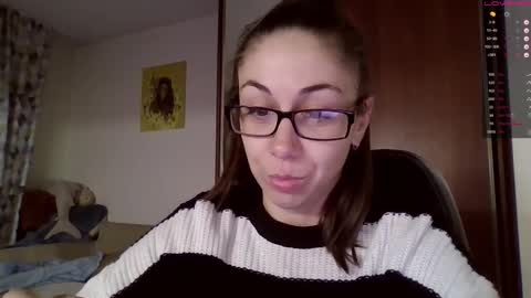 Snapshot of miranda_wish chatting on 09.17.25 MIRANDA online show from 09.17.25