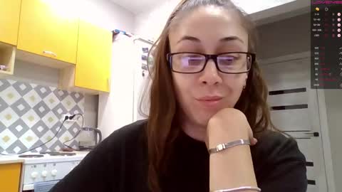 Snapshot of miranda_wish chatting on 10.10.25 MIRANDA online show from 10.10.25