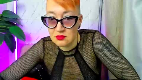 mirandagill online show from 12.03.24