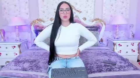 Snapshot of mirandanoah chatting on 06.16.26 mirandanoah online show from 06.16.26