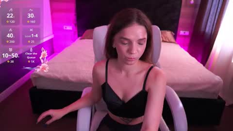 Mira online show from 09.18.25