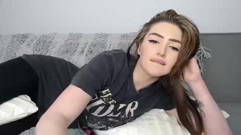 Elora online show from 09.29.25