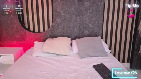 Antonella online show from 11.23.25