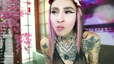 miss___angel online show from 11.13.25