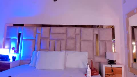 Miss Abigail  online show from 11.30.25