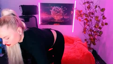 miss_alice_silver online show from 10.19.25